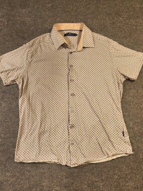 Stone Rose Short Sleeve Button‑Up Shirt L